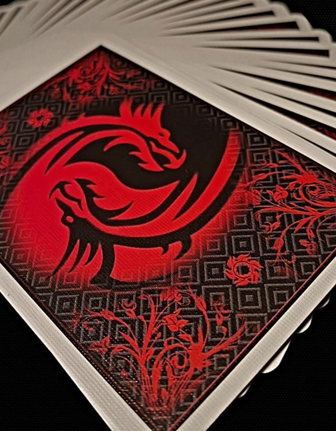 Red Dragon - Carti de joc