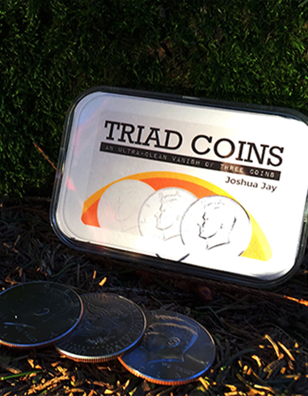 Triad Coins (US Gimmick si instructiuni online) by Joshua Jay