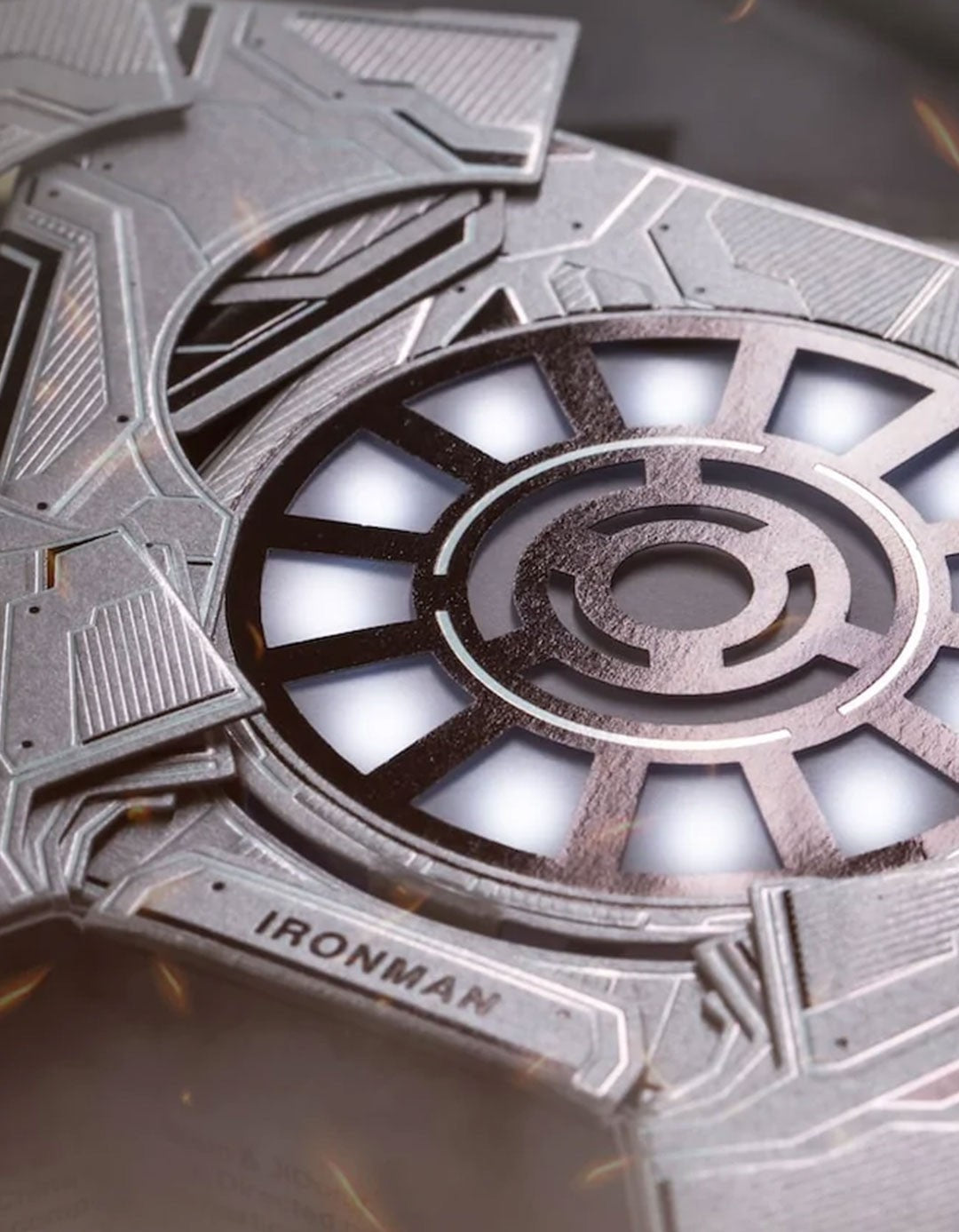 Iron Man MK 1 - Carti de joc ed. limitata deluxe
