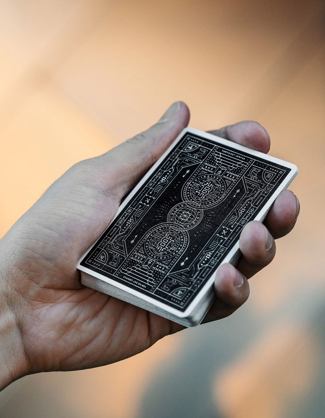Bitcoin by Patrick Kun - Negru - Carti de joc