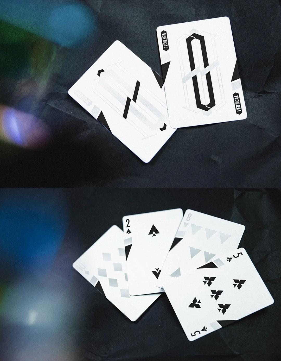 Vertical (Negru) - Carti de joc