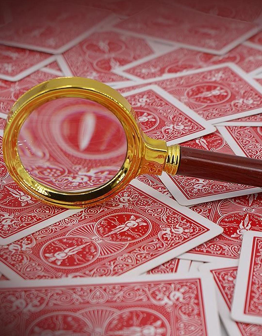 Lupa fantoma - Magnifying Ghost Glass