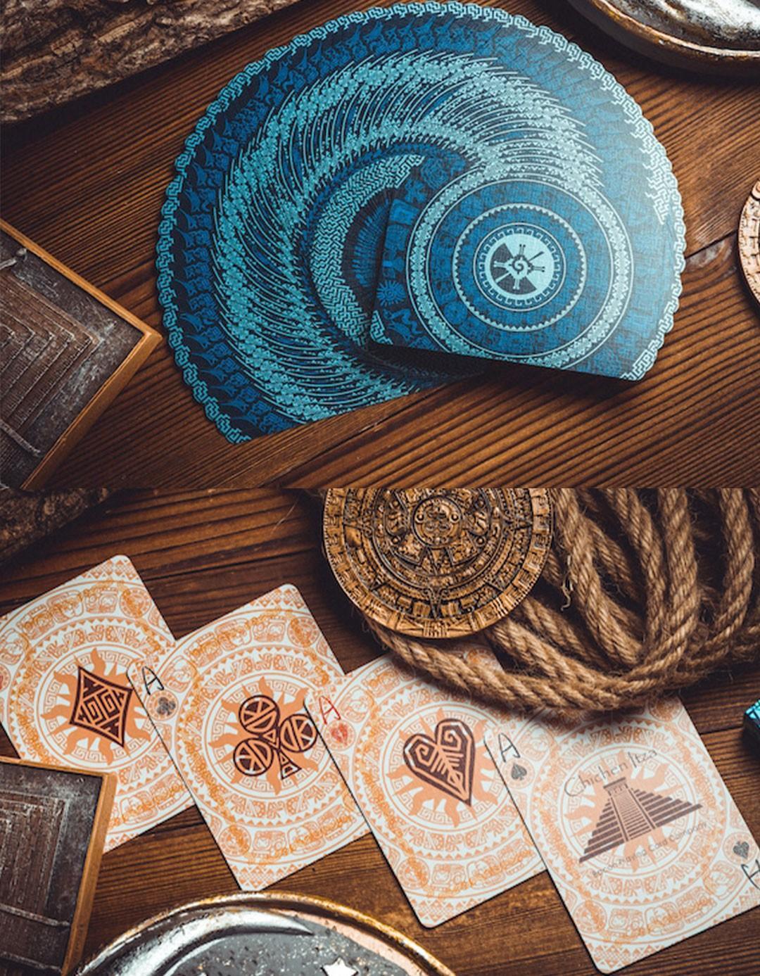 Maya Moon - Carti de joc