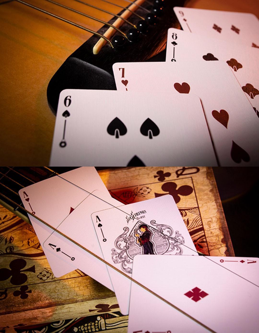 Six Strings - Carti de joc ed. limitata