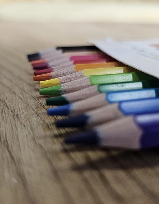 Creioanele Care Dispar - The Disappearing Pencils
