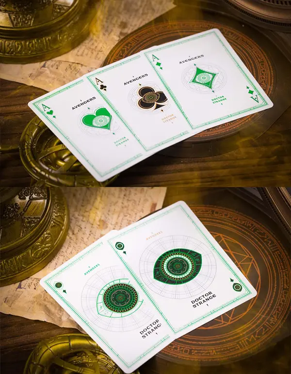 Doctor Strange (PVC) V2 Mirror Dimension - Carti de joc deluxe ed. limitata