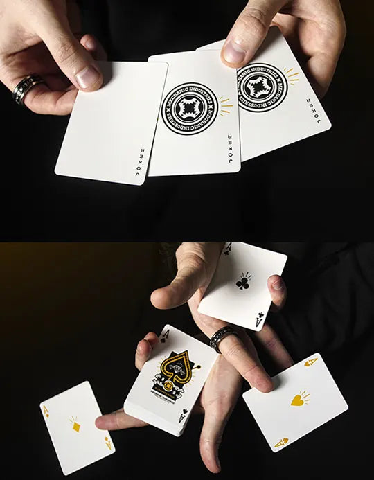 SLOTS by Mechanics Industries - Carti de joc