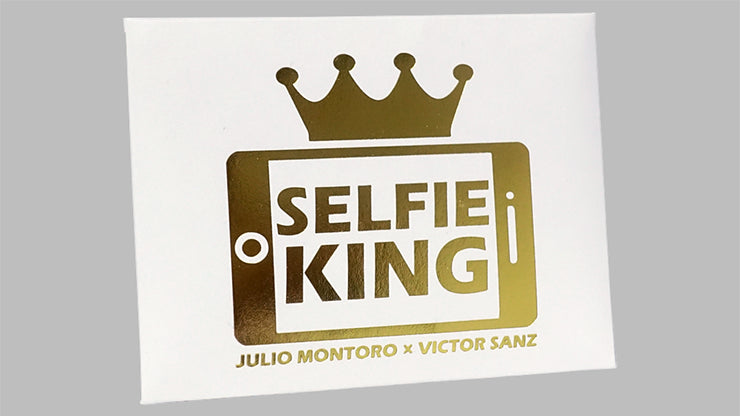 Selfie King by Julio Montoro & Victor Sanz