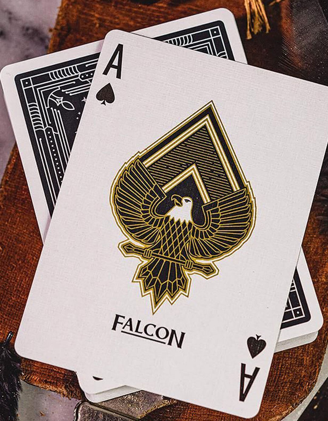 Falcon - Carti de joc