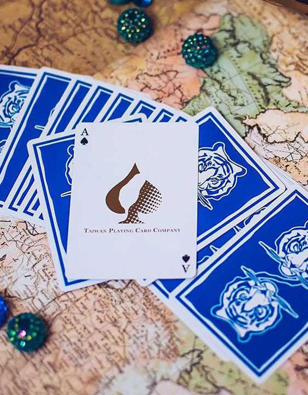 The Hidden King Luxury Edition - Albastru - Carti de joc