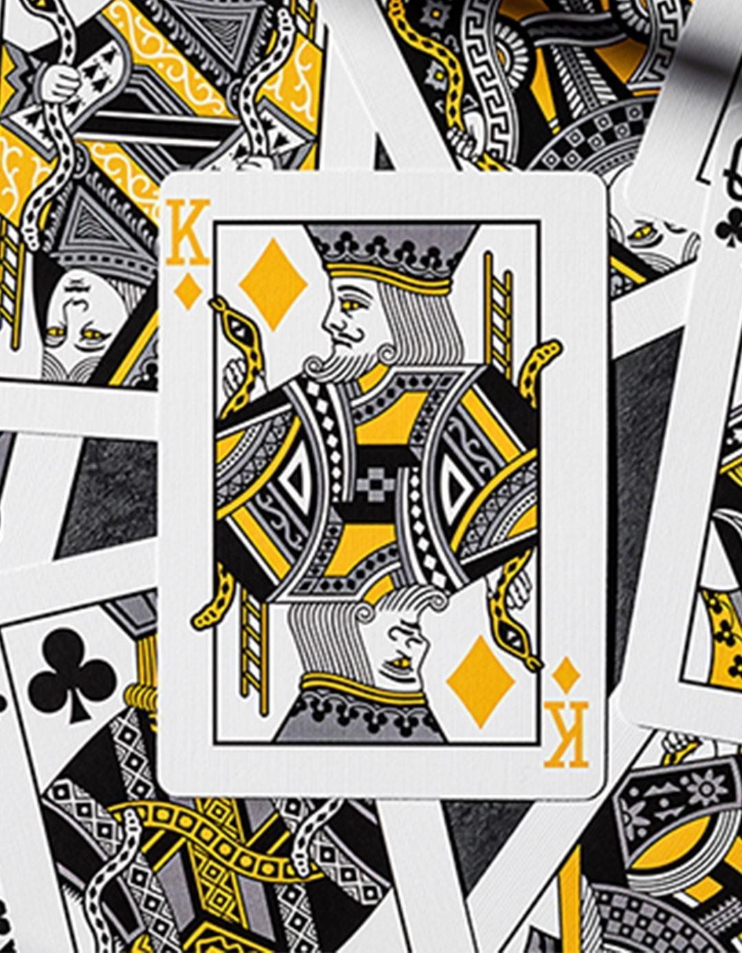 Snakes and Ladders - Carti de joc