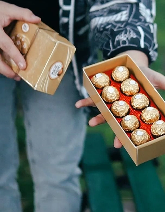 Bonbon Box Gold By Twister Magic