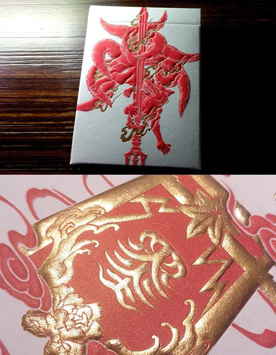 carti d ejoc Sumi-Kitsune-Tale-Teller-Craft-Letterpressed-Tuck-Playing-Cards-by-Card-Experiment