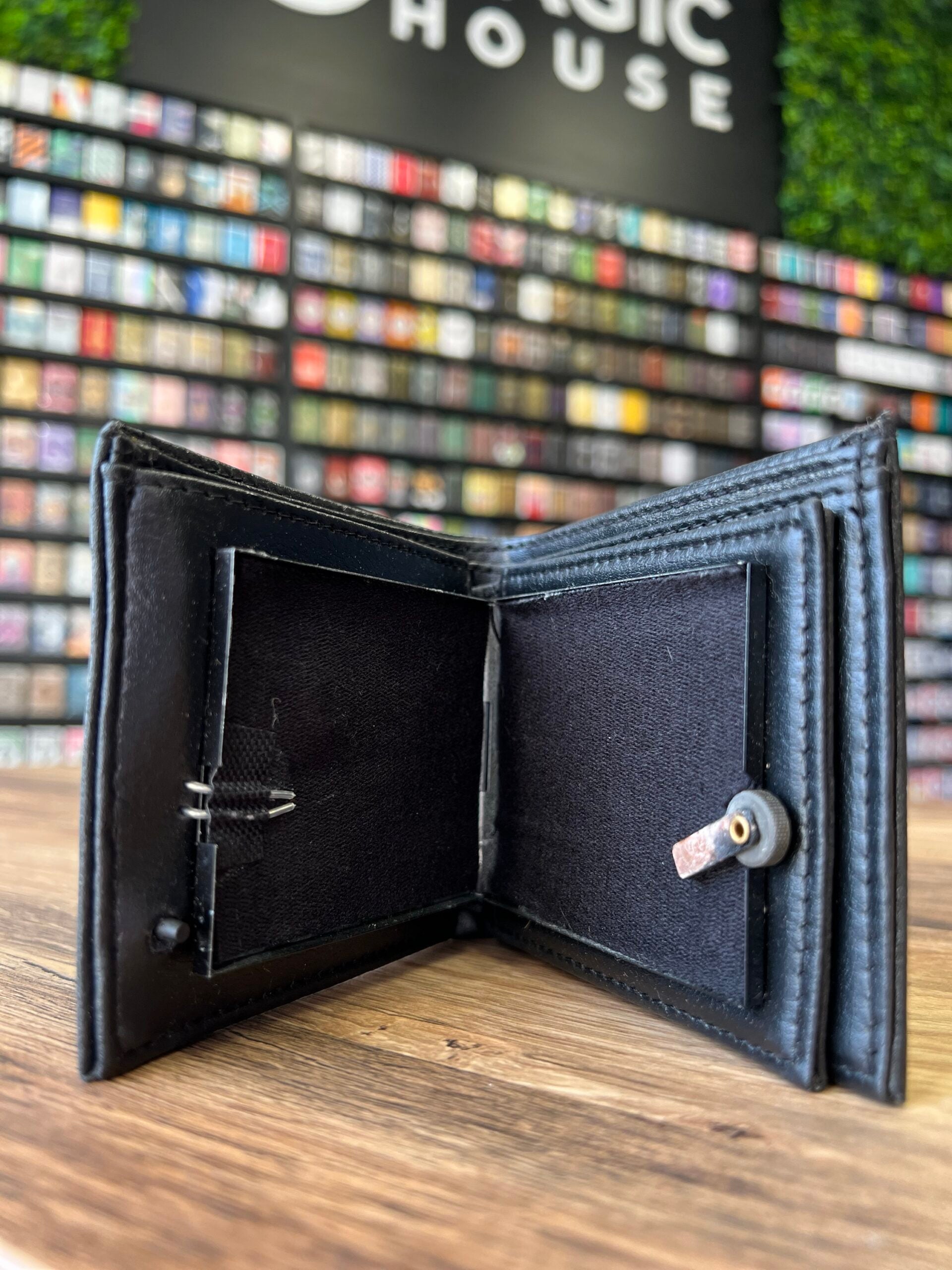 Portofelul cu foc - Fire Wallet - Electronic